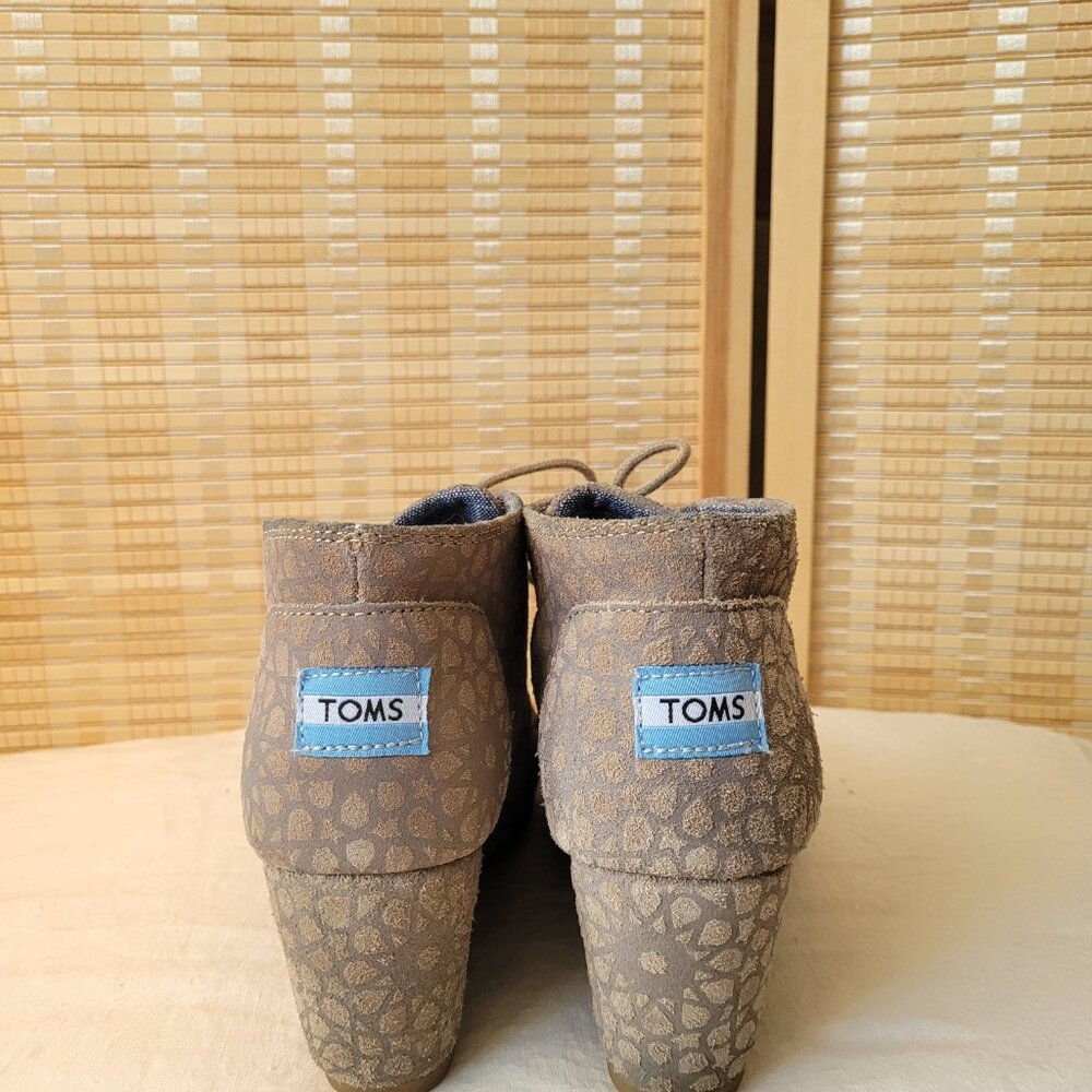 TOMS Cream Leopard Print Wedge Shoes - Picture 5 of 7